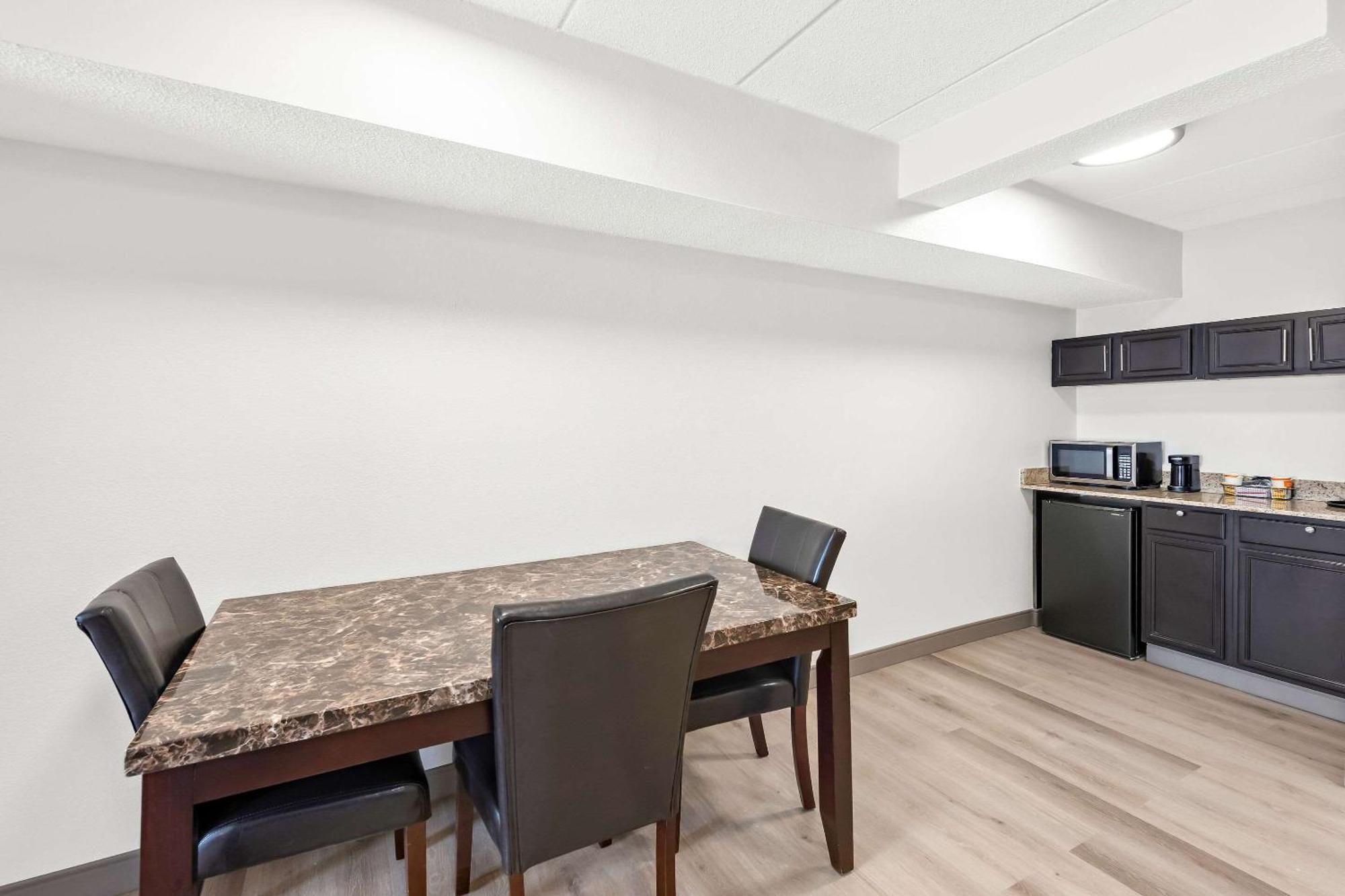 Comfort Suites קולומבוס מראה חיצוני תמונה
